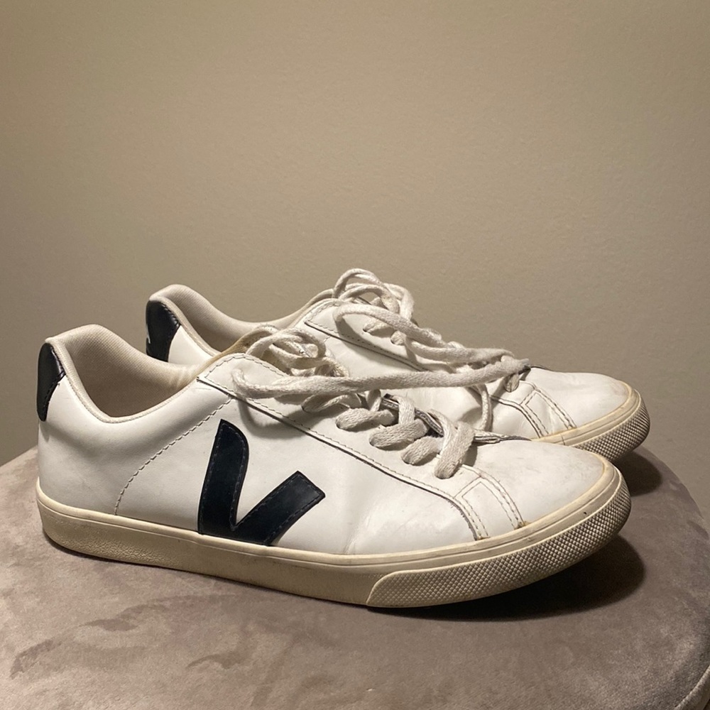 Veja Women’s Esplar Low Top Sneakers